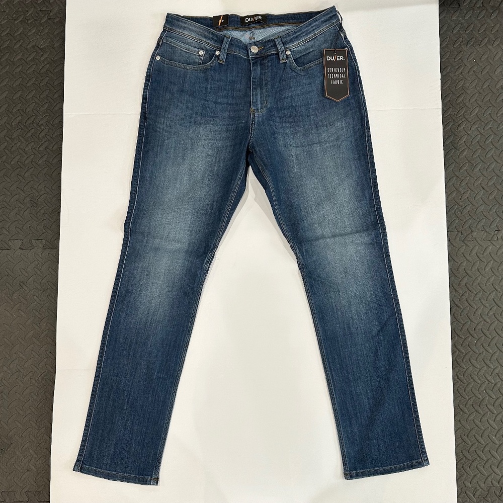 NWT DUER Mens Performance Denim Relaxed Fit Galactic Wash